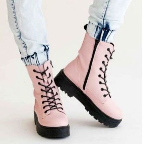 !! NEW !! Baby Pink Patent Lace Up Combat Boots - Picture 3 of 5